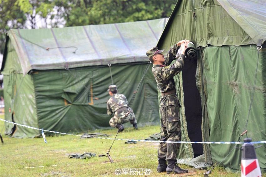 井陉军用充气大型帐篷